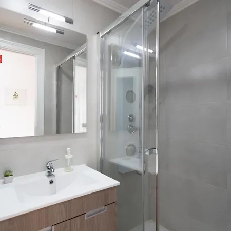 Flh Mouraria Charming Flat Iii * 리스본